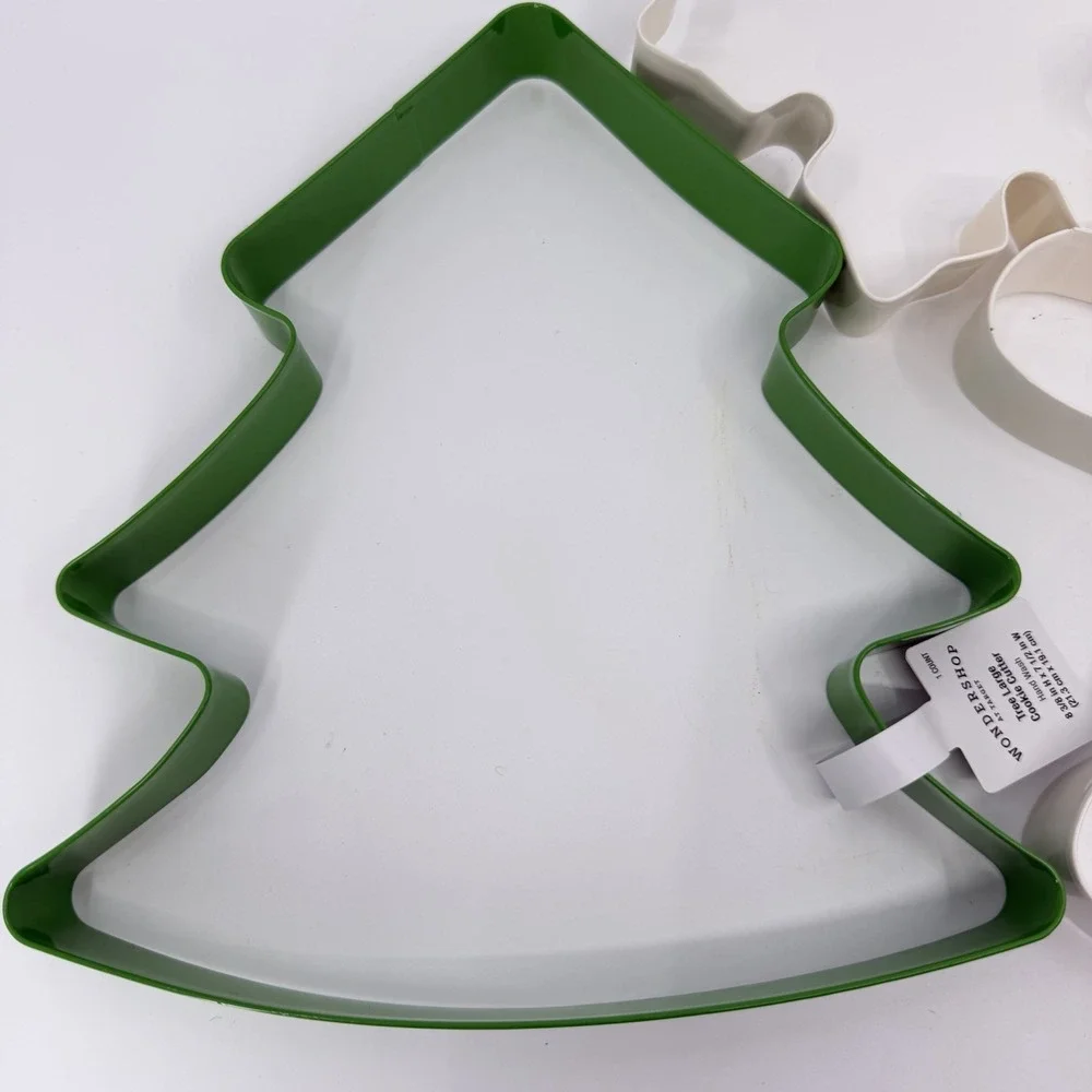 Set Of 3‎ Large Target Wondershop Tree & Gingerbread Snowflake Cookie Cutters